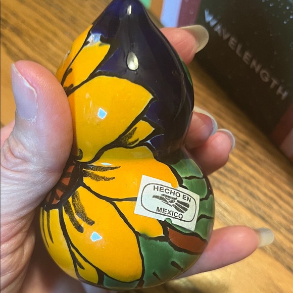 Hand-Painted Floral Salt and Pepper Shakers - Picture 3 of 14